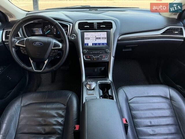 Белый Форд Фьюжн, объемом двигателя 2 л и пробегом 182 тыс. км за 15650 $, фото 25 на Automoto.ua