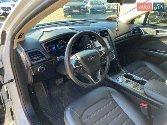 Білий Форд Фьюжен, об'ємом двигуна 1.5 л та пробігом 14 тис. км за 13600 $, фото 9 на Automoto.ua