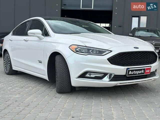 Белый Форд Фьюжн, объемом двигателя 2 л и пробегом 65 тыс. км за 17290 $, фото 15 на Automoto.ua