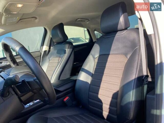 Білий Форд Фьюжен, об'ємом двигуна 1.5 л та пробігом 14 тис. км за 13600 $, фото 18 на Automoto.ua