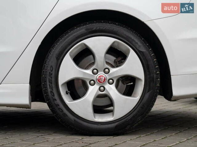 Белый Форд Фьюжн, объемом двигателя 2 л и пробегом 176 тыс. км за 13900 $, фото 8 на Automoto.ua