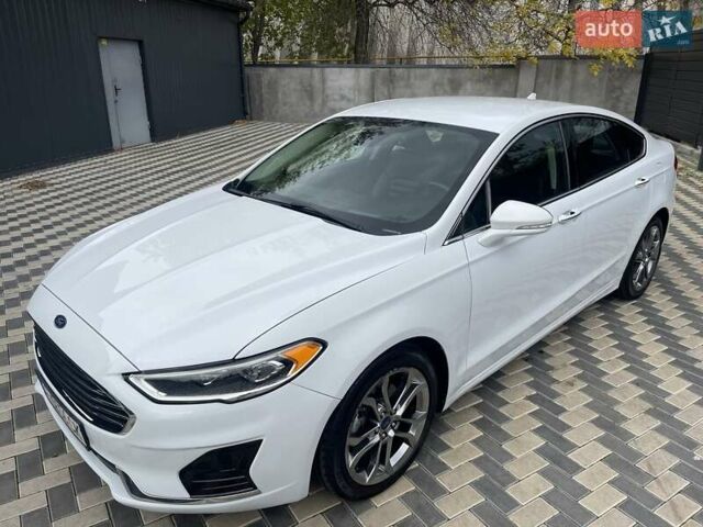 Форд Фьюжен 2018 у Миколаєві на Automoto.ua Білий Форд Фьюжен, об'ємом двигуна 1.5 л та пробігом 93 тис. км за 12999 $, фото 3 на Automoto.ua