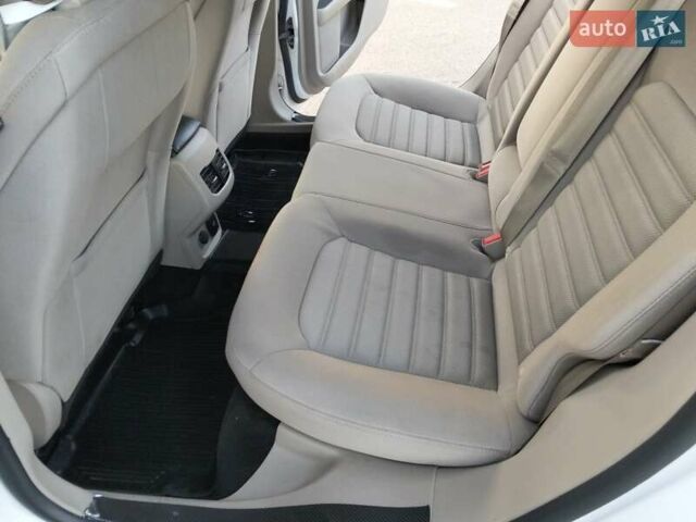 Белый Форд Фьюжн, объемом двигателя 2 л и пробегом 102 тыс. км за 14300 $, фото 13 на Automoto.ua