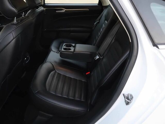 Белый Форд Фьюжн, объемом двигателя 2 л и пробегом 36 тыс. км за 6100 $, фото 8 на Automoto.ua