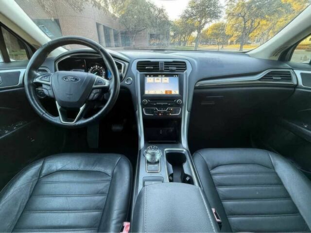 Білий Форд Фьюжен, об'ємом двигуна 2 л та пробігом 31 тис. км за 12000 $, фото 8 на Automoto.ua