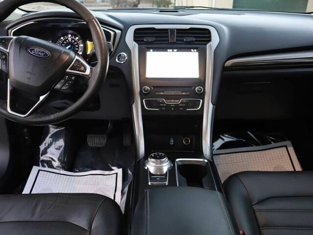 Белый Форд Фьюжн, объемом двигателя 2 л и пробегом 36 тыс. км за 6100 $, фото 7 на Automoto.ua