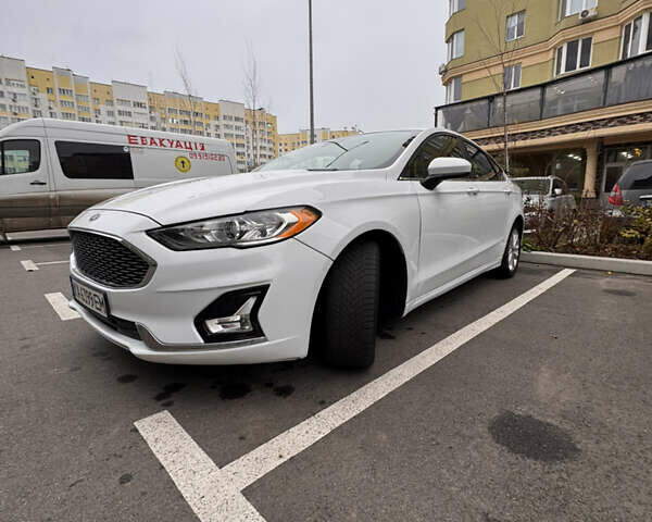 Білий Форд Фьюжен, об'ємом двигуна 2 л та пробігом 68 тис. км за 17200 $, фото 9 на Automoto.ua