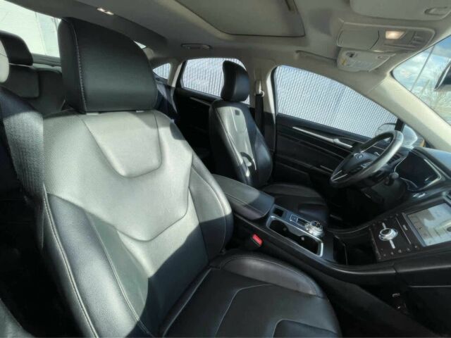 Білий Форд Фьюжен, об'ємом двигуна 2 л та пробігом 36 тис. км за 5000 $, фото 5 на Automoto.ua