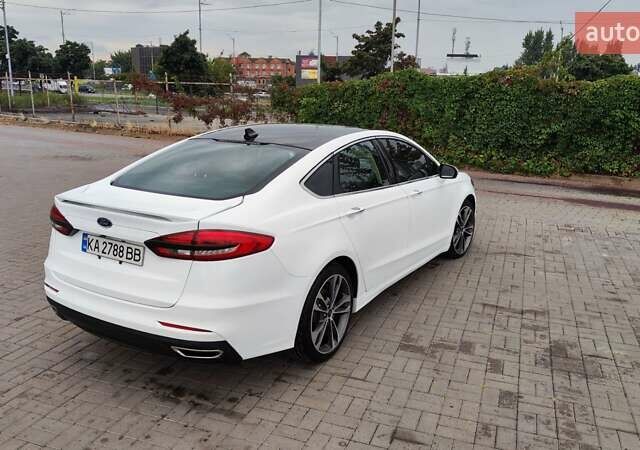 Білий Форд Фьюжен, об'ємом двигуна 2 л та пробігом 125 тис. км за 12500 $, фото 6 на Automoto.ua