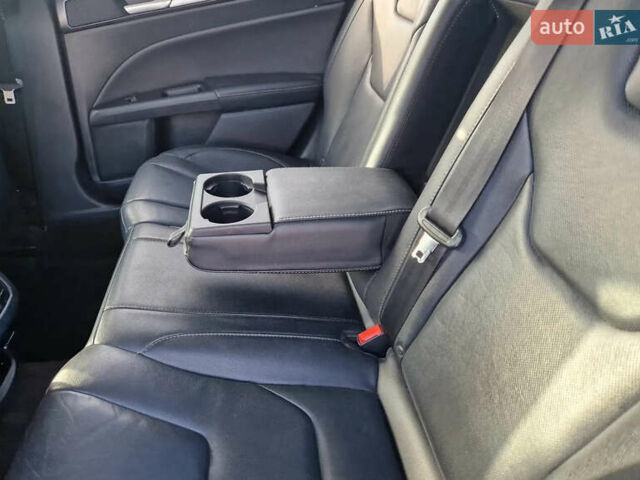 Белый Форд Фьюжн, объемом двигателя 2 л и пробегом 122 тыс. км за 13800 $, фото 13 на Automoto.ua