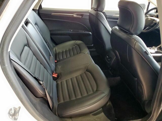 Белый Форд Фьюжн, объемом двигателя 0 л и пробегом 96 тыс. км за 2900 $, фото 9 на Automoto.ua