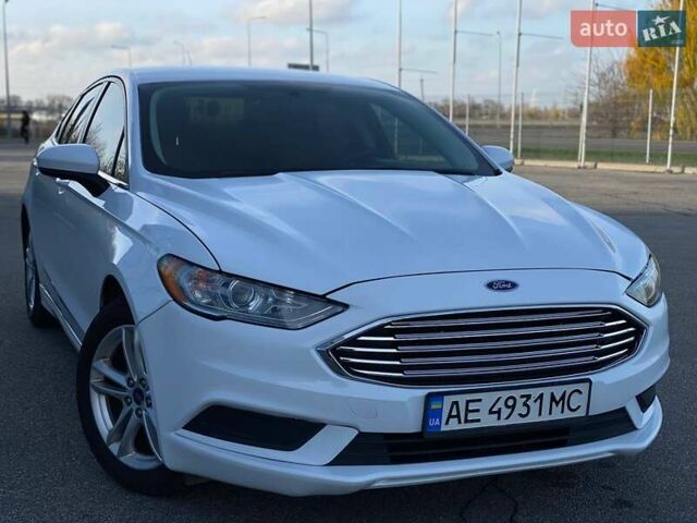 Білий Форд Фьюжен, об'ємом двигуна 1.5 л та пробігом 87 тис. км за 10750 $, фото 2 на Automoto.ua