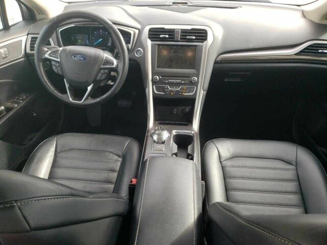 Білий Форд Фьюжен, об'ємом двигуна 2 л та пробігом 129 тис. км за 1500 $, фото 7 на Automoto.ua