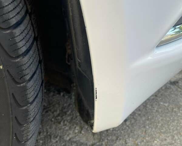 Белый Форд Фьюжн, объемом двигателя 1.5 л и пробегом 75 тыс. км за 12000 $, фото 20 на Automoto.ua