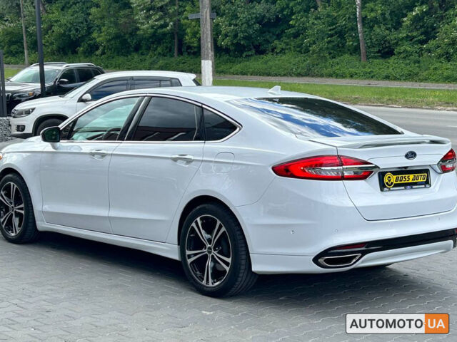 Белый Форд Фьюжн, объемом двигателя 2 л и пробегом 92 тыс. км за 12800 $, фото 3 на Automoto.ua