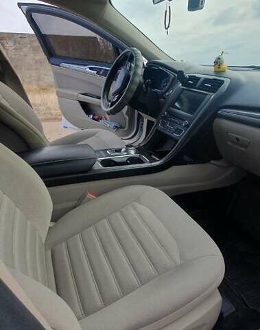 Белый Форд Фьюжн, объемом двигателя 2 л и пробегом 102 тыс. км за 12500 $, фото 7 на Automoto.ua