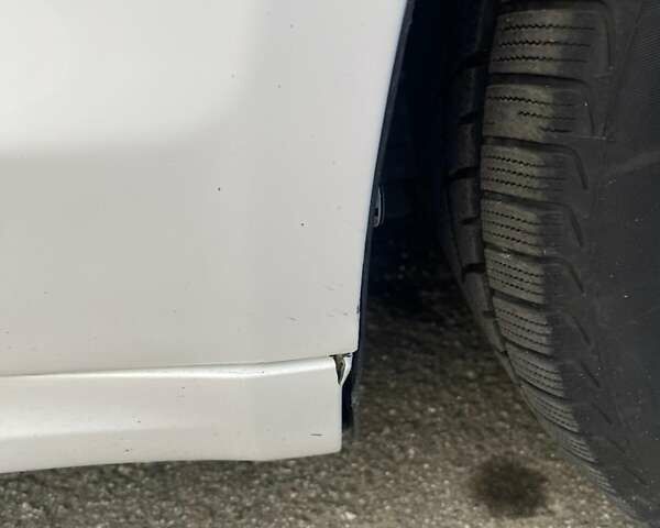 Белый Форд Фьюжн, объемом двигателя 1.5 л и пробегом 75 тыс. км за 12000 $, фото 19 на Automoto.ua