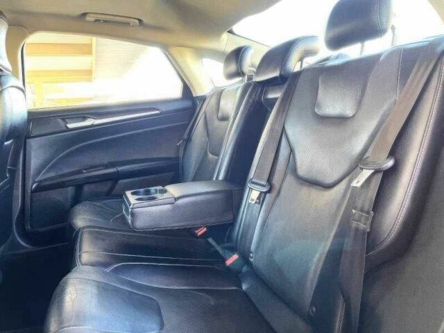 Білий Форд Фьюжен, об'ємом двигуна 2 л та пробігом 89 тис. км за 7000 $, фото 9 на Automoto.ua