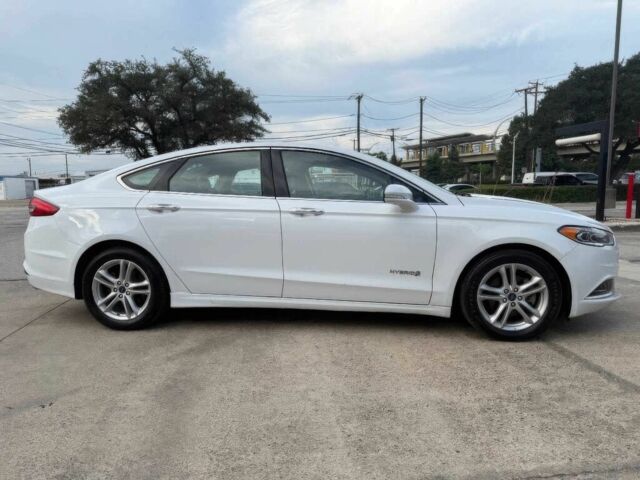 Білий Форд Фьюжен, об'ємом двигуна 2 л та пробігом 39 тис. км за 2200 $, фото 5 на Automoto.ua