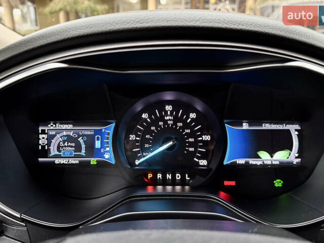 Білий Форд Фьюжен, об'ємом двигуна 2 л та пробігом 68 тис. км за 17200 $, фото 28 на Automoto.ua