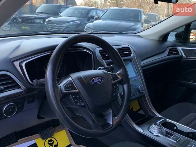 Белый Форд Фьюжн, объемом двигателя 2 л и пробегом 137 тыс. км за 14800 $, фото 6 на Automoto.ua