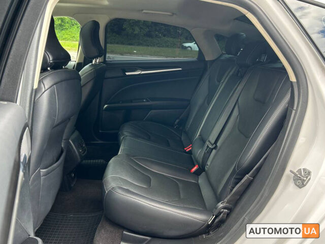 Белый Форд Фьюжн, объемом двигателя 2 л и пробегом 92 тыс. км за 12800 $, фото 21 на Automoto.ua