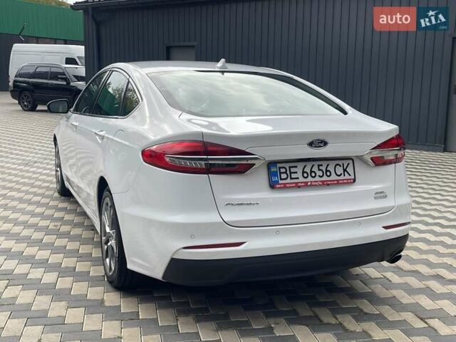 Форд Фьюжен 2018 у Миколаєві на Automoto.ua Білий Форд Фьюжен, об'ємом двигуна 1.5 л та пробігом 93 тис. км за 12999 $, фото 4 на Automoto.ua