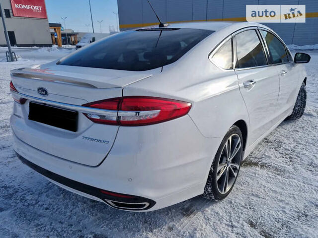 Белый Форд Фьюжн, объемом двигателя 2 л и пробегом 122 тыс. км за 13800 $, фото 3 на Automoto.ua