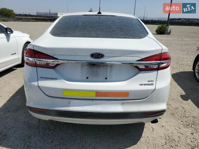 Форд Фьюжен 2018 у Полтаві на Automoto.ua Білий Форд Фьюжен, об'ємом двигуна 2 л та пробігом 155 тис. км за 2600 $, фото 5 на Automoto.ua