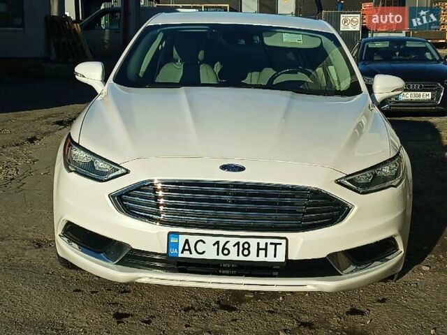 Білий Форд Фьюжен, об'ємом двигуна 2 л та пробігом 178 тис. км за 19999 $, фото 9 на Automoto.ua