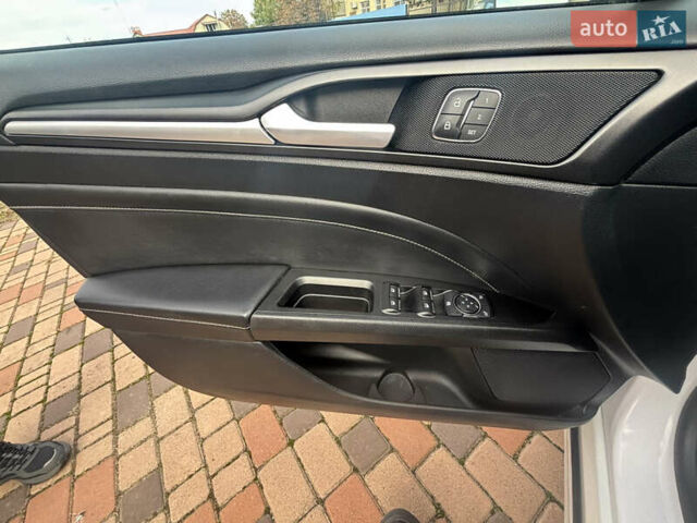 Форд Фьюжен 2018 у Чорноморську (Іллічівську) на Automoto.ua Білий Форд Фьюжен, об'ємом двигуна 2 л та пробігом 117 тис. км за 14700 $, фото 24 на Automoto.ua