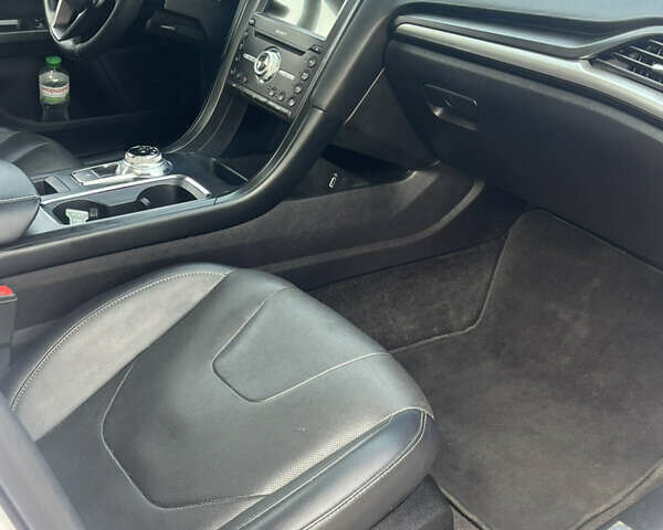 Форд Фьюжен 2018 у Чорноморську (Іллічівську) на Automoto.ua Білий Форд Фьюжен, об'ємом двигуна 2 л та пробігом 117 тис. км за 14700 $, фото 9 на Automoto.ua