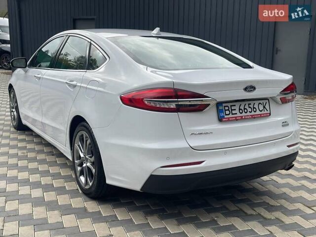 Форд Фьюжен 2018 у Миколаєві на Automoto.ua Білий Форд Фьюжен, об'ємом двигуна 1.5 л та пробігом 93 тис. км за 12999 $, фото 8 на Automoto.ua