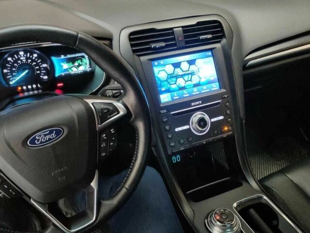 Форд Фьюжн 2018 в Одессе на Automoto.ua Белый Форд Фьюжн, объемом двигателя 2 л и пробегом 140 тыс. км за 16500 $, фото 5 на Automoto.ua
