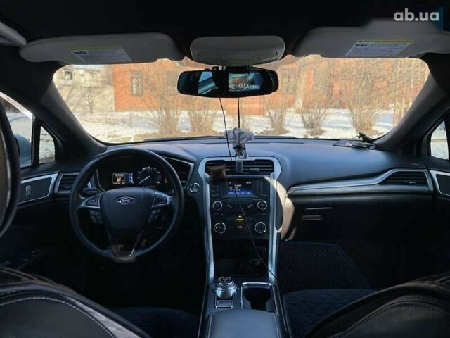Форд Фьюжн 2018 в Днепре (Днепропетровске) на Automoto.ua Белый Форд Фьюжн, объемом двигателя 2.5 л и пробегом 121 тыс. км за 11700 $, фото 16 на Automoto.ua