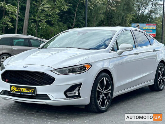 Белый Форд Фьюжн, объемом двигателя 2 л и пробегом 92 тыс. км за 12800 $, фото 2 на Automoto.ua