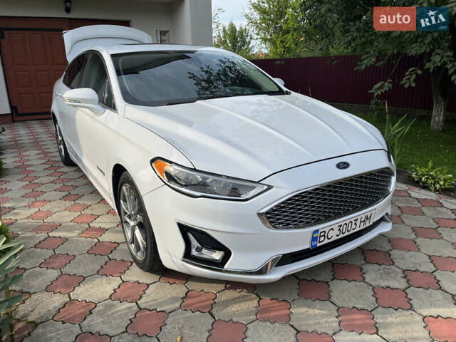 Белый Форд Фьюжн, объемом двигателя 2 л и пробегом 96 тыс. км за 18600 $, фото 28 на Automoto.ua