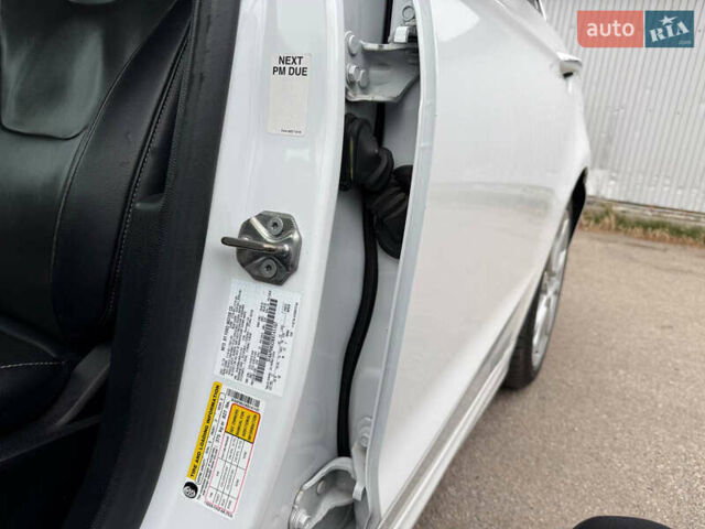 Белый Форд Фьюжн, объемом двигателя 2 л и пробегом 134 тыс. км за 16900 $, фото 28 на Automoto.ua