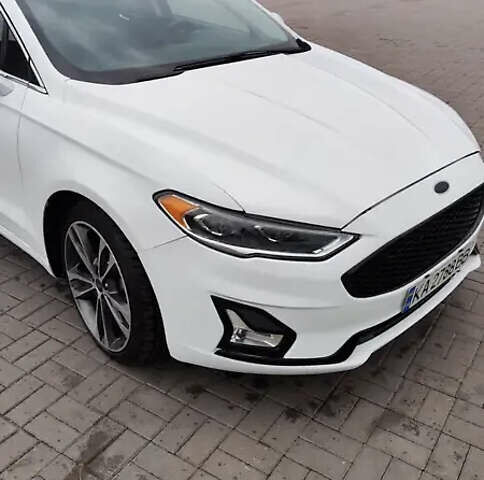 Белый Форд Фьюжн, объемом двигателя 2 л и пробегом 127 тыс. км за 14400 $, фото 1 на Automoto.ua