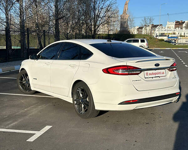 Белый Форд Фьюжн, объемом двигателя 2 л и пробегом 55 тыс. км за 14400 $, фото 9 на Automoto.ua