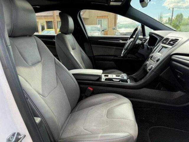 Форд Фьюжн 2018 в Тернополе на Automoto.ua Белый Форд Фьюжн, объемом двигателя 2.7 л и пробегом 34 тыс. км за 2900 $, фото 11 на Automoto.ua