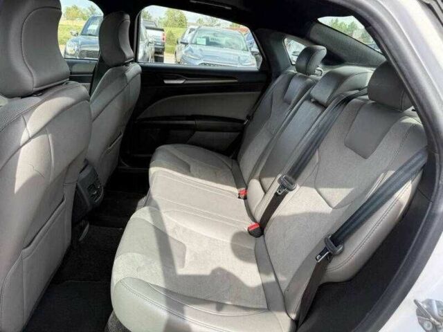 Форд Фьюжн 2018 в Тернополе на Automoto.ua Белый Форд Фьюжн, объемом двигателя 2.7 л и пробегом 34 тыс. км за 2900 $, фото 13 на Automoto.ua