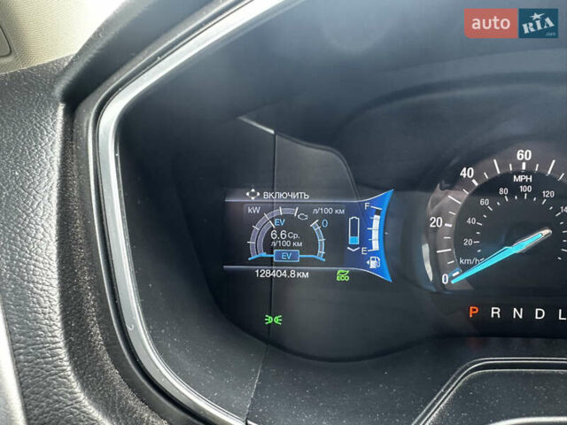Форд Фьюжн 2018 в Днепре (Днепропетровске) на Automoto.ua Белый Форд Фьюжн, объемом двигателя 2 л и пробегом 130 тыс. км за 14400 $, фото 22 на Automoto.ua