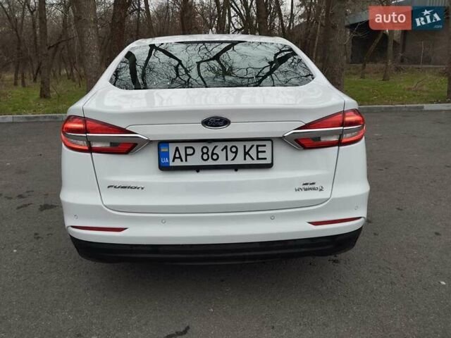 Білий Форд Фьюжен, об'ємом двигуна 2 л та пробігом 93 тис. км за 16500 $, фото 5 на Automoto.ua