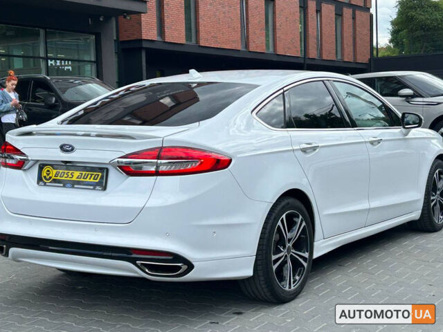 Белый Форд Фьюжн, объемом двигателя 2 л и пробегом 92 тыс. км за 12800 $, фото 5 на Automoto.ua