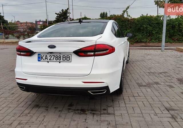 Білий Форд Фьюжен, об'ємом двигуна 2 л та пробігом 125 тис. км за 12500 $, фото 8 на Automoto.ua