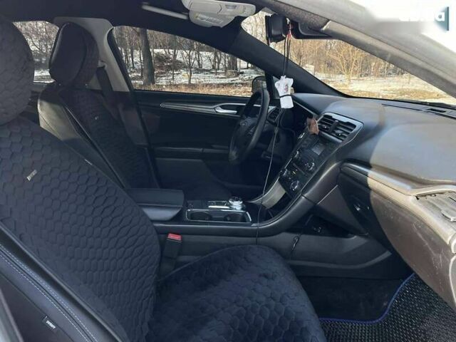 Форд Фьюжн 2018 в Днепре (Днепропетровске) на Automoto.ua Белый Форд Фьюжн, объемом двигателя 2.5 л и пробегом 121 тыс. км за 11700 $, фото 20 на Automoto.ua