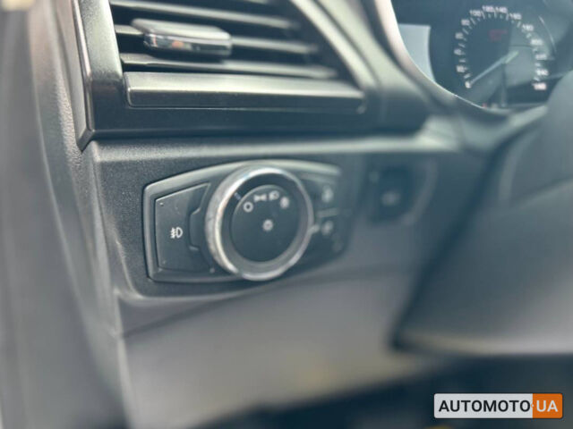 Белый Форд Фьюжн, объемом двигателя 2 л и пробегом 92 тыс. км за 12800 $, фото 9 на Automoto.ua