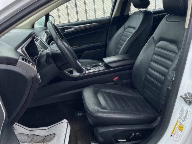 Белый Форд Фьюжн, объемом двигателя 2 л и пробегом 36 тыс. км за 10000 $, фото 8 на Automoto.ua