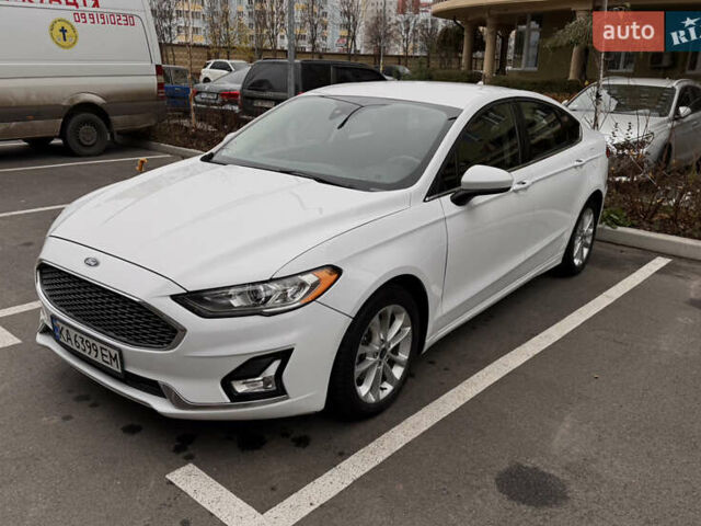 Білий Форд Фьюжен, об'ємом двигуна 2 л та пробігом 68 тис. км за 17200 $, фото 5 на Automoto.ua